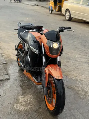 CFMoto 650NK 2016 Orange