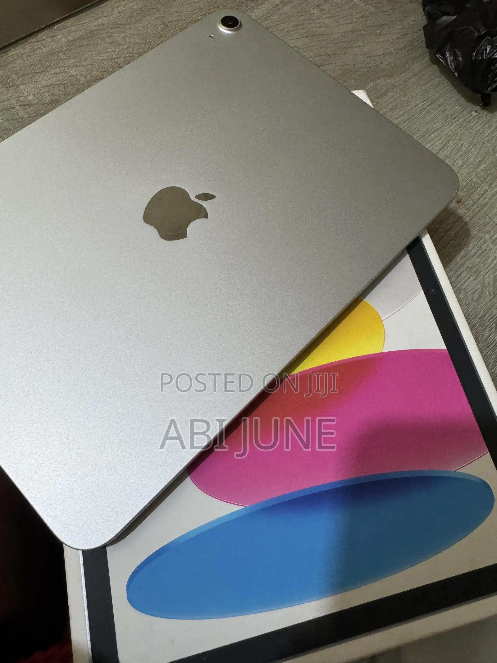 New Apple iPad (2025) 128 GB Silver