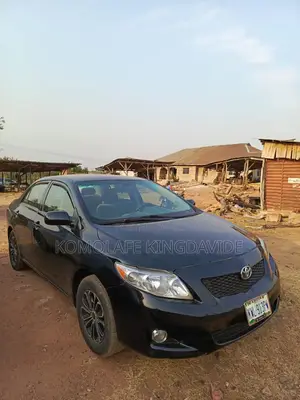 Toyota Corolla LE 4dr Sedan (1.8L 4cyl 4A) 2010 Black