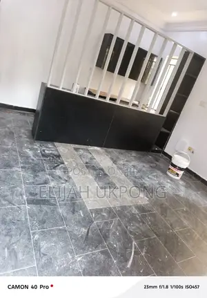 1bdrm Room & Parlour in Chevyview, Chevron for rent