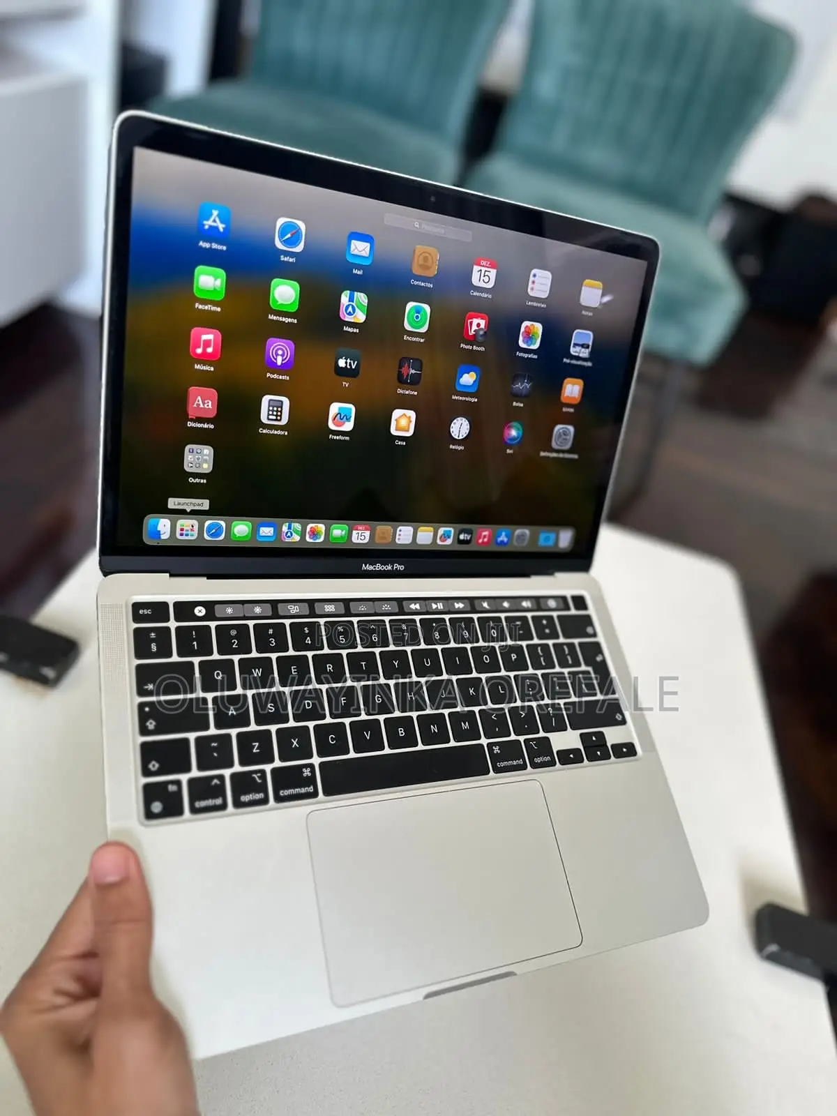 Laptop Apple MacBook Pro 2022 M2 16GB Apple M2 SSD 512GB