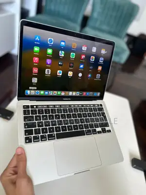 Laptop Apple MacBook Pro 2022 M2 16GB Apple M2 SSD 512GB