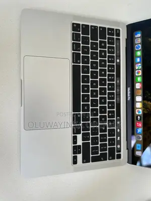 Laptop Apple MacBook Pro 2022 M2 16GB Apple M2 SSD 512GB