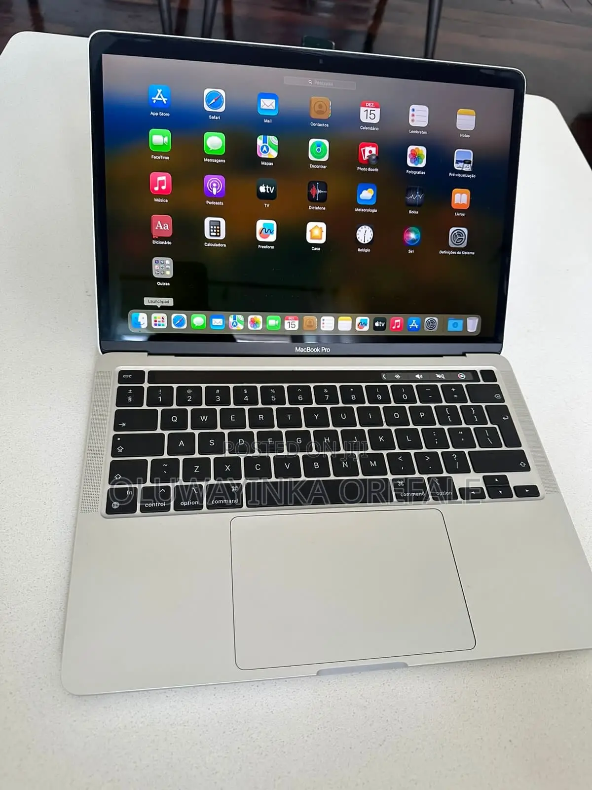 Laptop Apple MacBook Pro 2022 M2 16GB Apple M2 SSD 512GB