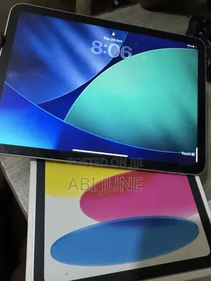 New Apple iPad (2025) 128 GB Silver