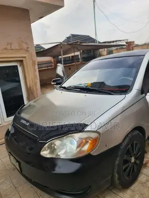 Toyota Corolla 2003 Gold