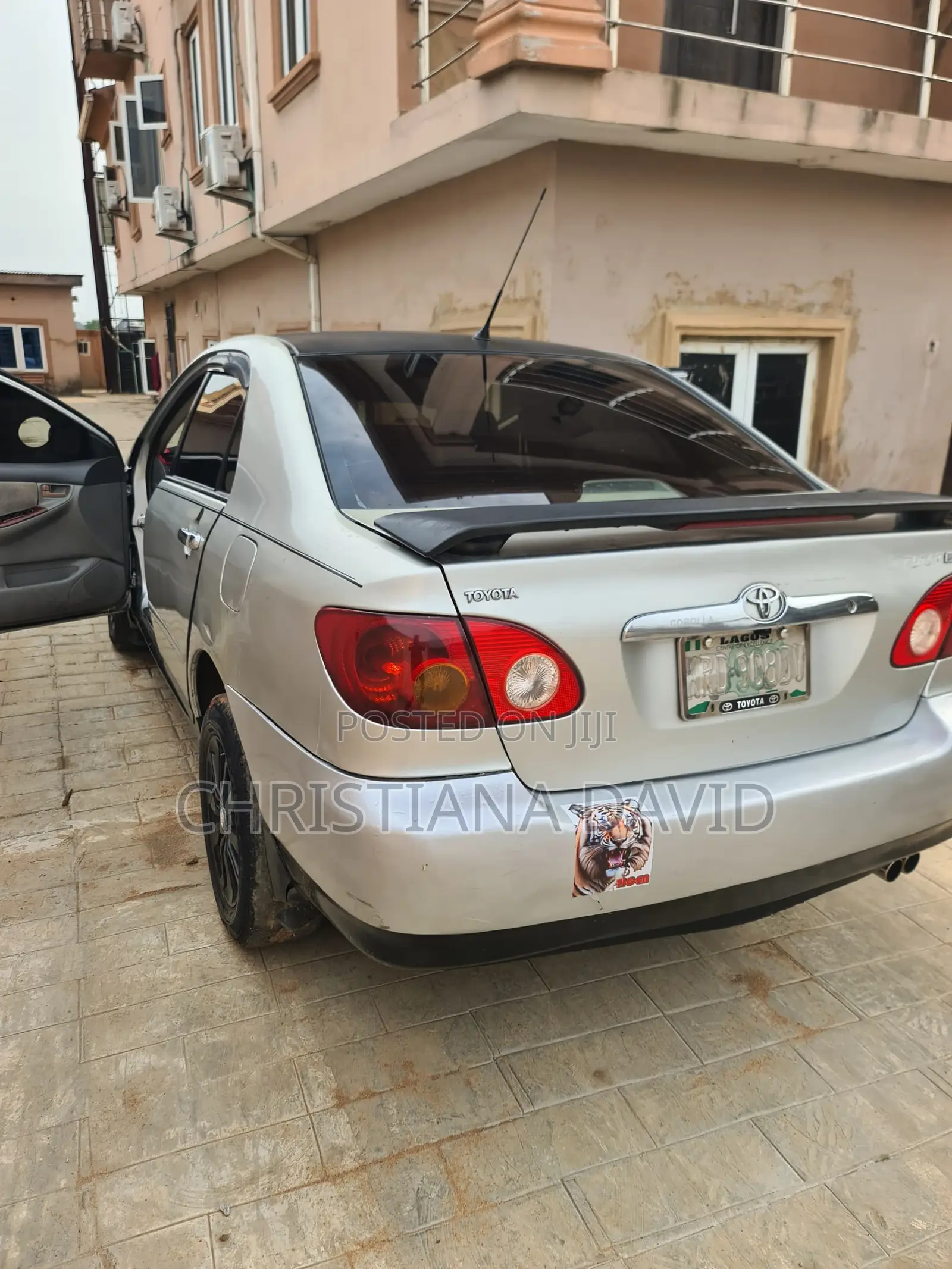 Toyota Corolla 2003 Gold