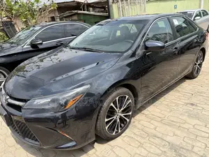 Toyota Camry SE 4dr Sedan (2.5L 4cyl 6A) 2015
