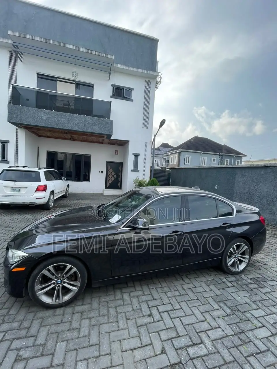 BMW 330i 2017 Black