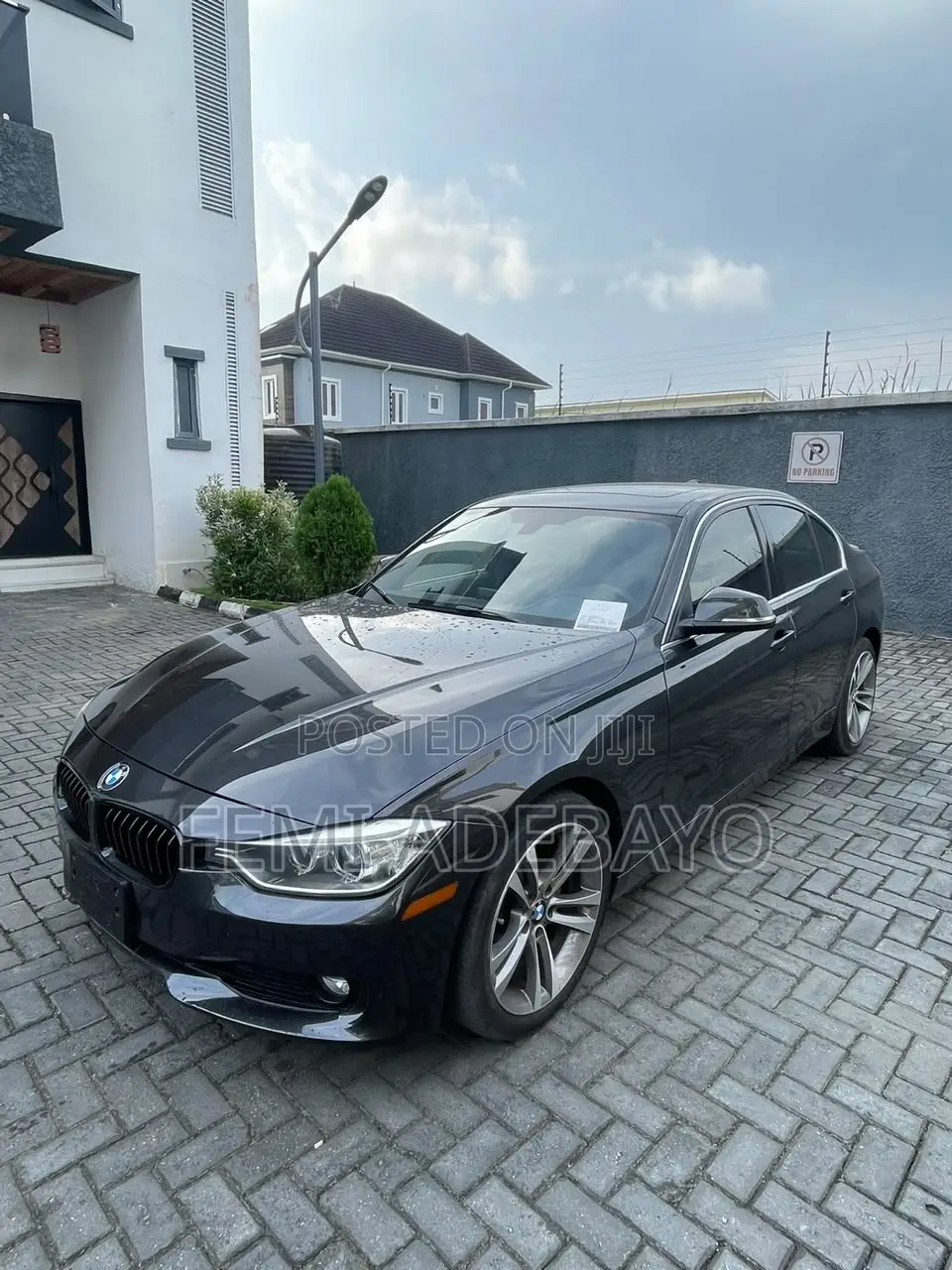 BMW 330i 2017 Black