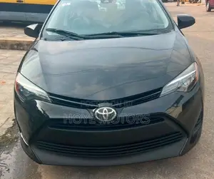 Toyota Corolla LE (1.8L 4cyl 2A) 2019 Black