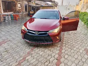 Toyota Camry SE 4dr Sedan (2.5L 4cyl 6A) 2016 Maroon