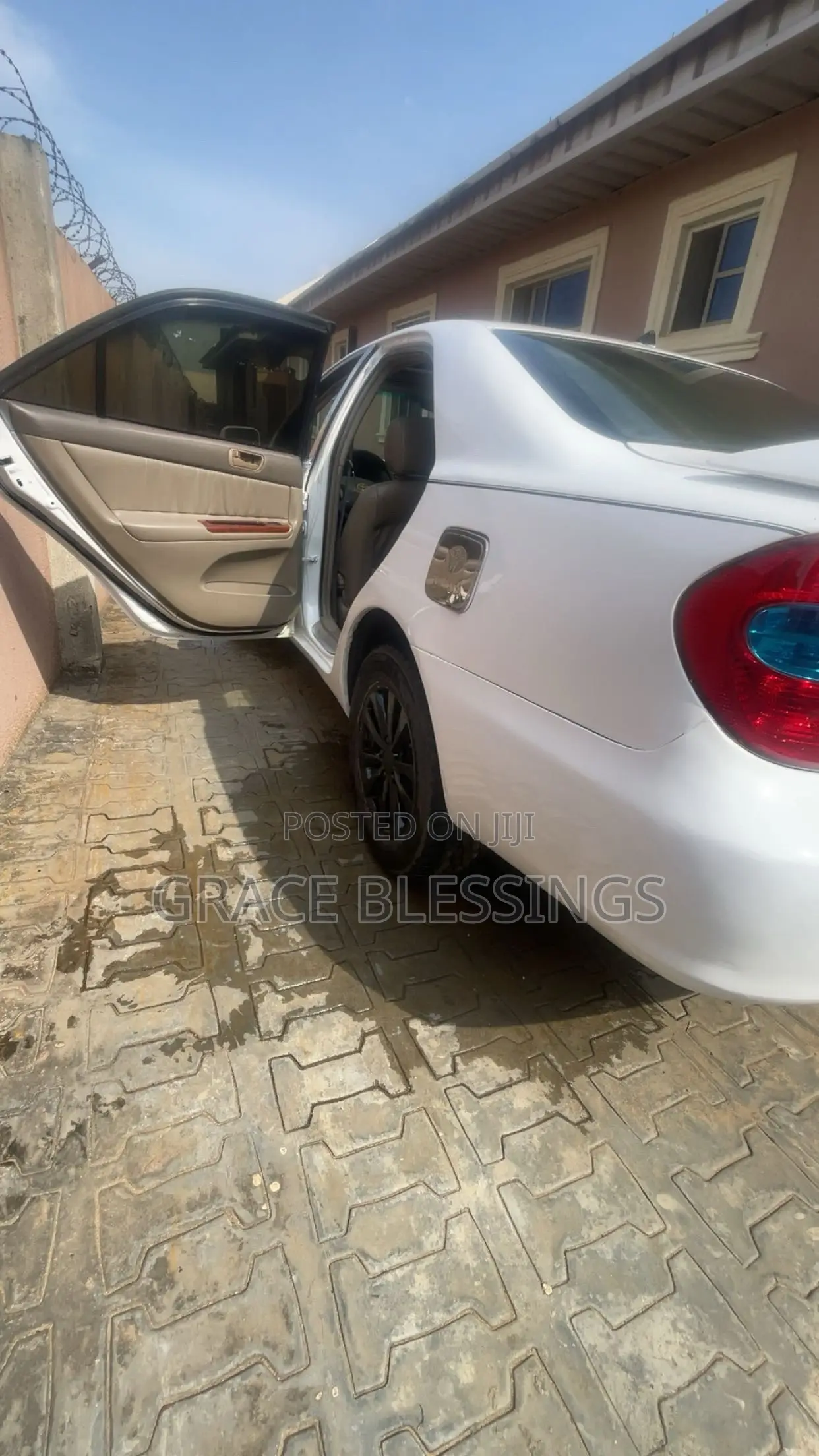 Toyota Camry 2.4 CE Automatic 2008 White