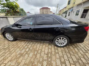 Toyota Camry XLE V6 4dr Sedan (3.5L 6cyl 6A) 2012 Black