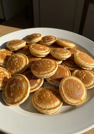 Vanilla Pancake With Eggs