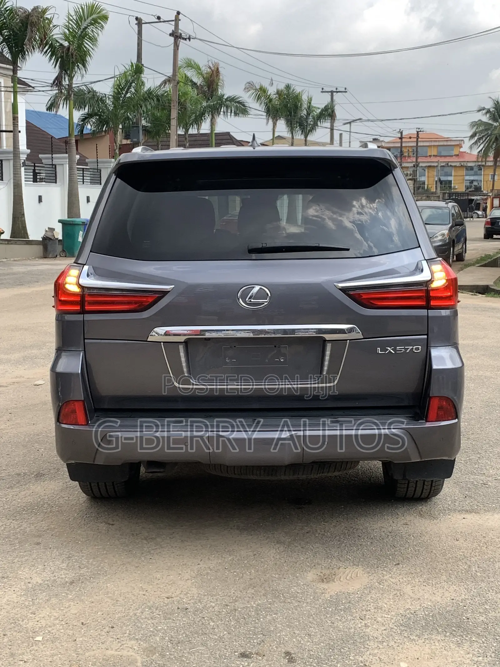 Lexus LX 570 AWD 2019 Gray