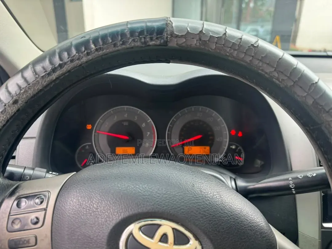Toyota Corolla 2010 Black