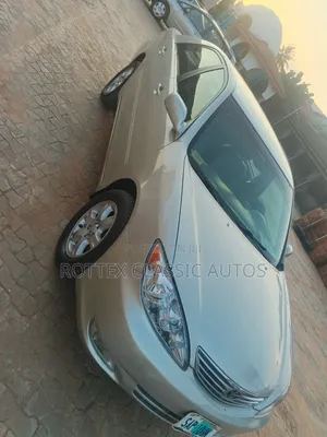 Toyota Camry 2005 Silver