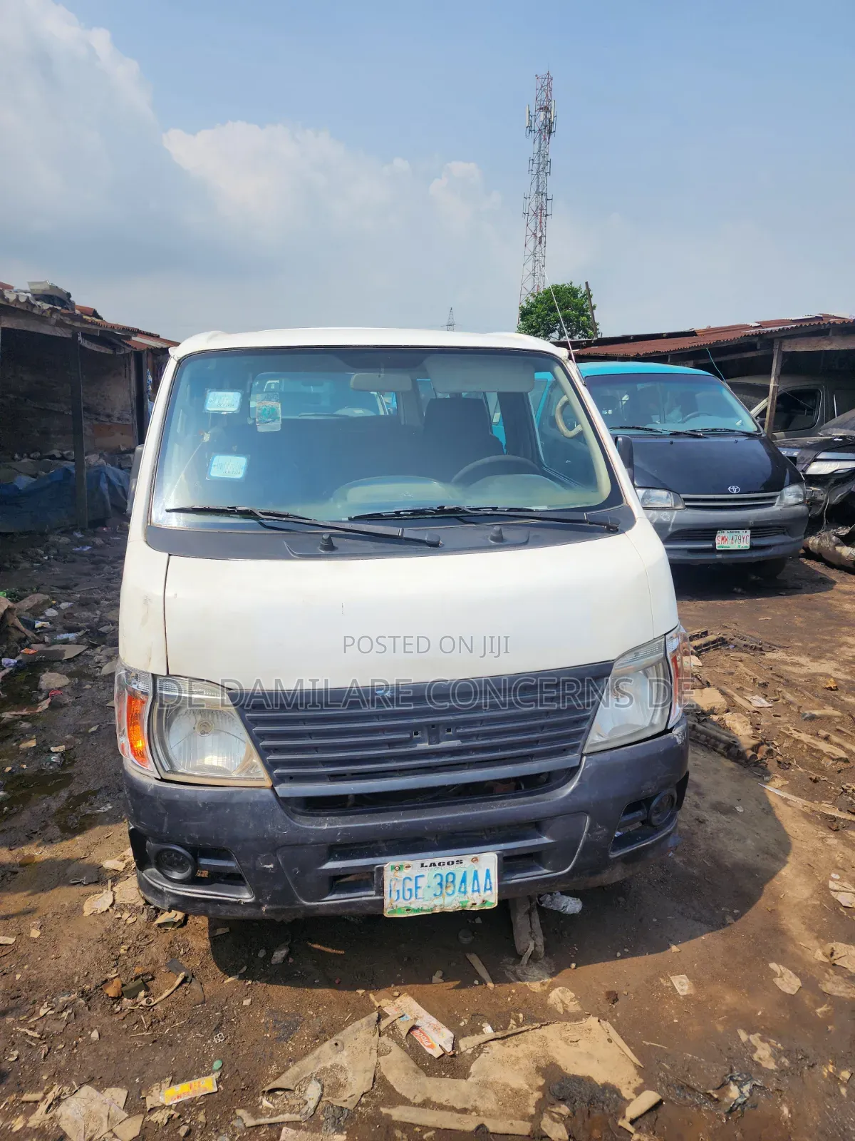 Nissan Caravan (Urvan) 2009 White
