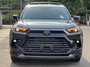 Toyota Grand Highlander Platinum 2025 Blue