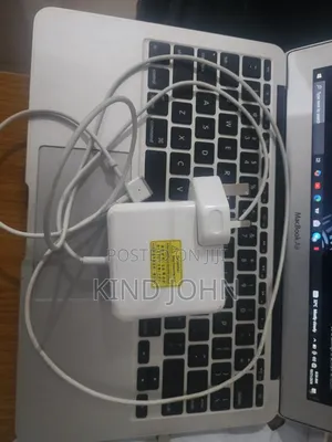 Laptop Apple MacBook Air 2017 8GB Intel Core i5 SSD 128GB