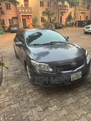 Toyota Corolla 2010 Gray