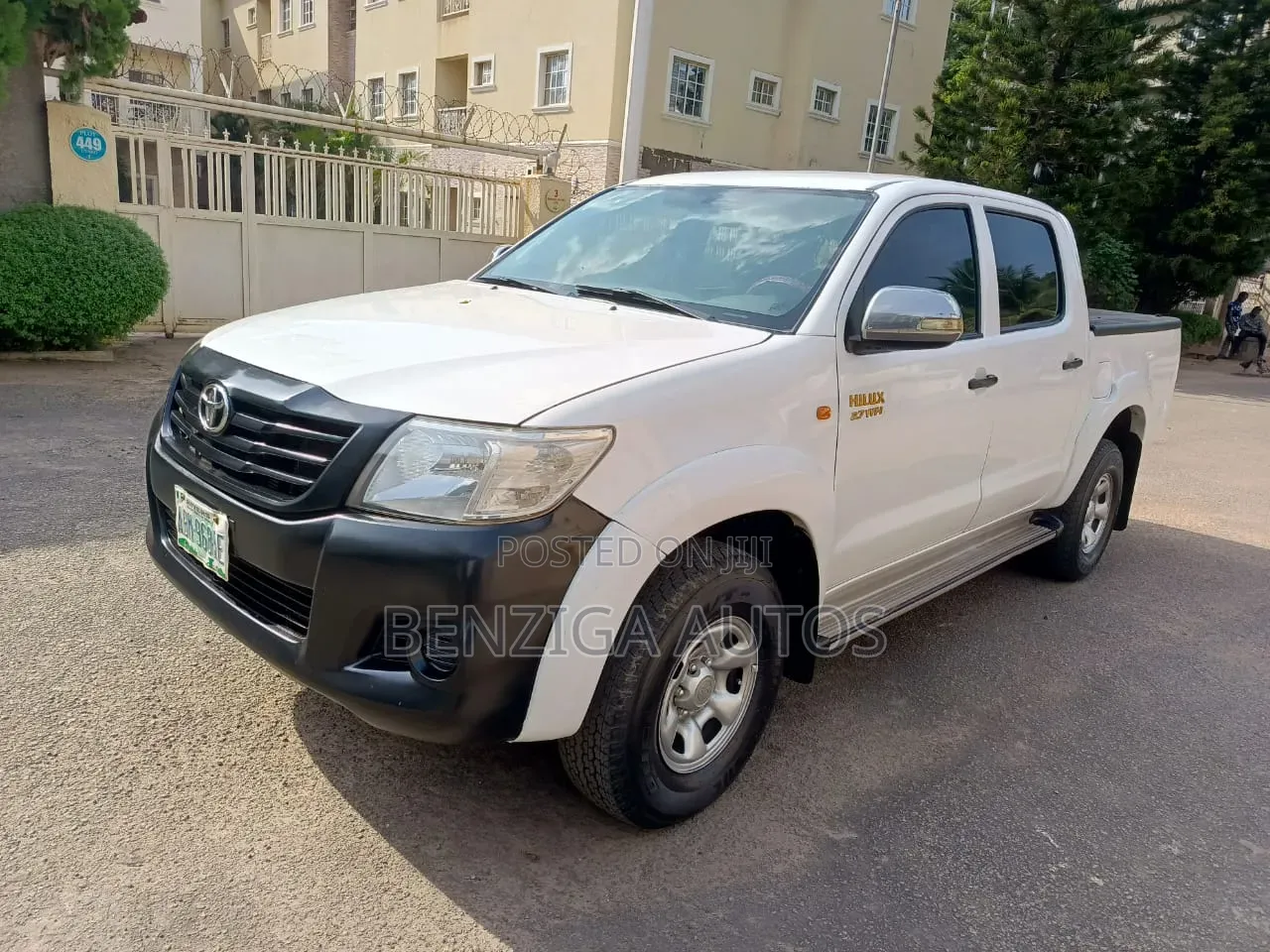 Toyota Hilux 2014 White