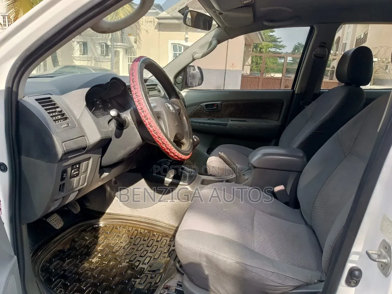 Toyota Hilux 2014 White