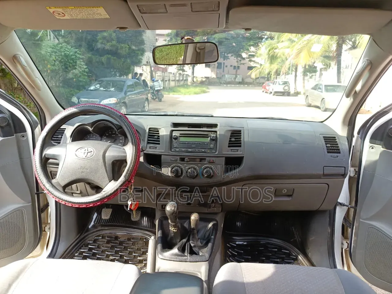 Toyota Hilux 2014 White