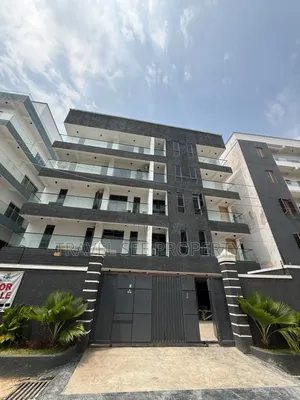 2bdrm Block of Flats in Private Estate Lekki, Ikate for sale