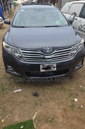Toyota Venza 2010 Gray