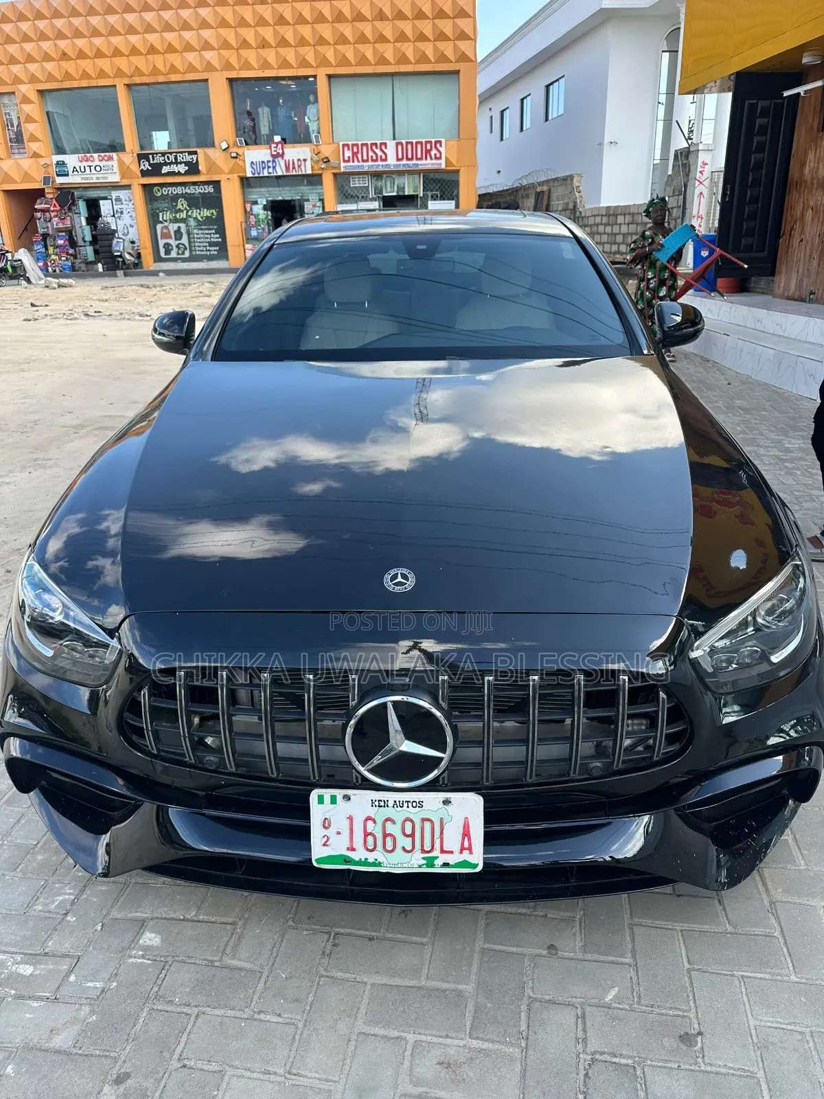 Mercedes-Benz E300 2019 Black