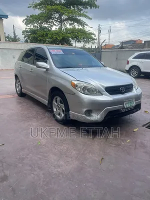 Toyota Matrix Hatchback AWD (1.8L 4cyl 4A) 2005 Silver