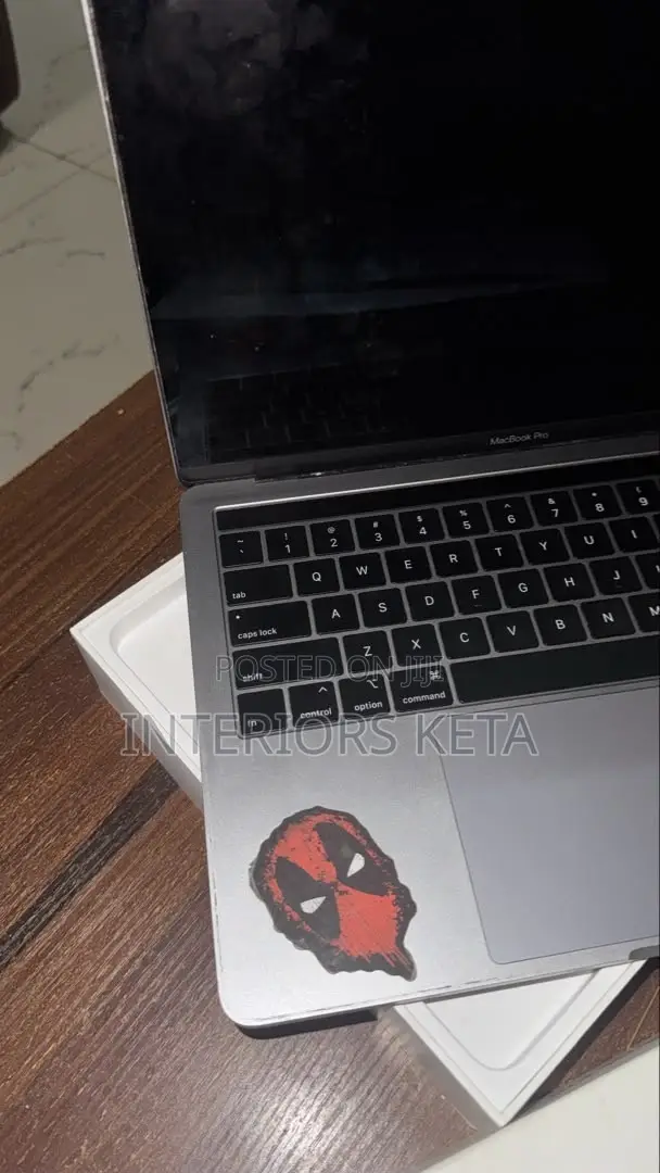Laptop Apple MacBook Pro 2019 8GB Intel Core i5 SSD 512GB