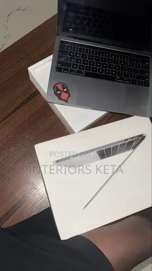 Laptop Apple MacBook Pro 2019 8GB Intel Core i5 SSD 512GB