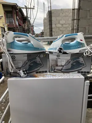 Zyre Steam Iron