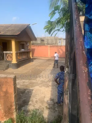 6bdrm Bungalow in Ijede / Ikorodu for sale