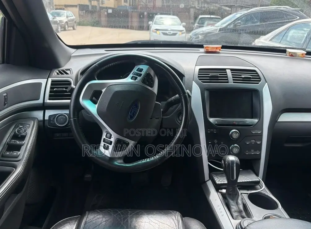 Ford Explorer 2014 Red