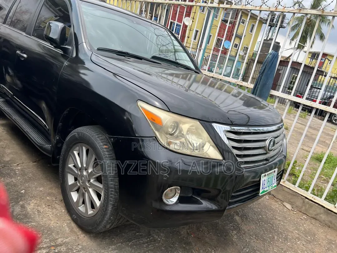 Lexus LX 570 2009 Black