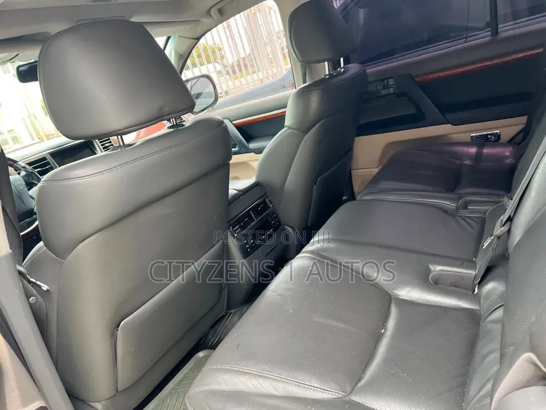 Lexus LX 570 2009 Black