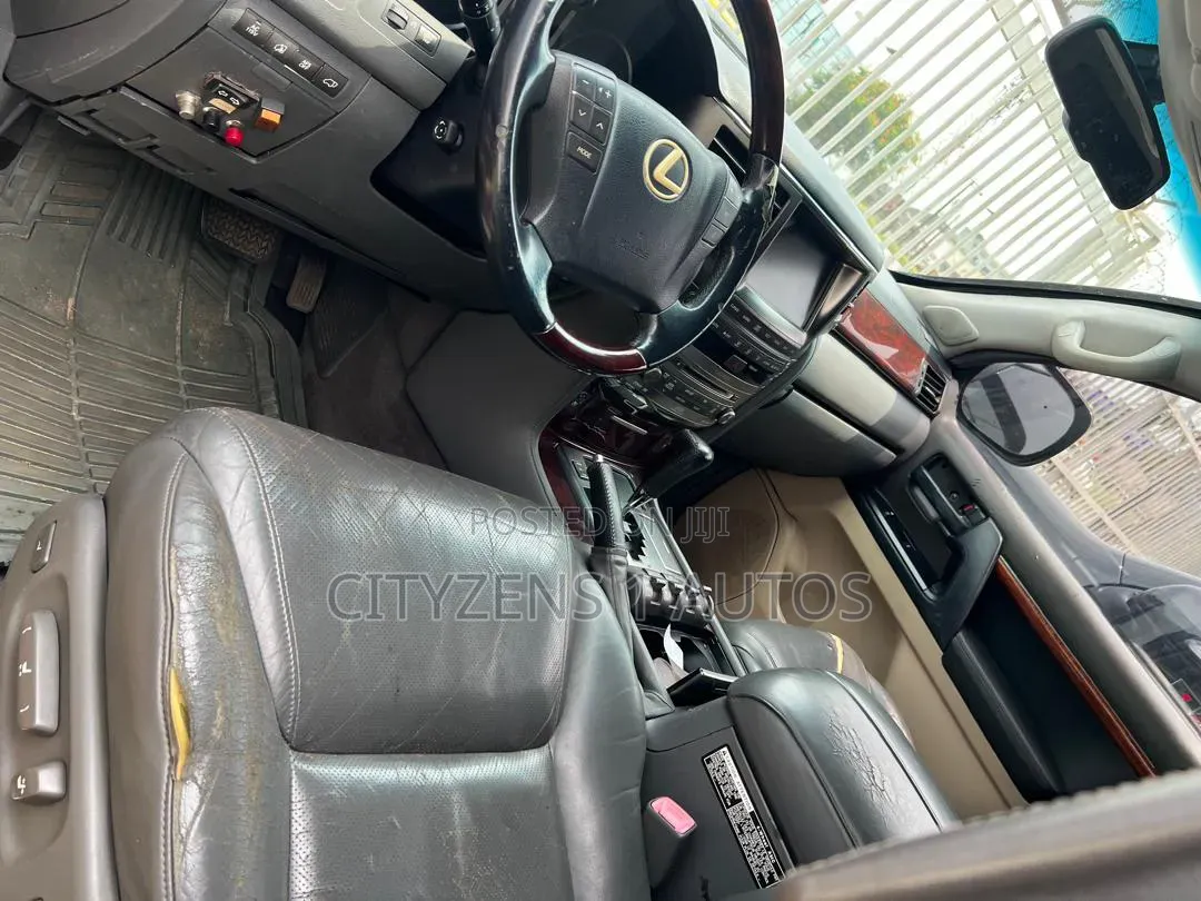 Lexus LX 570 2009 Black