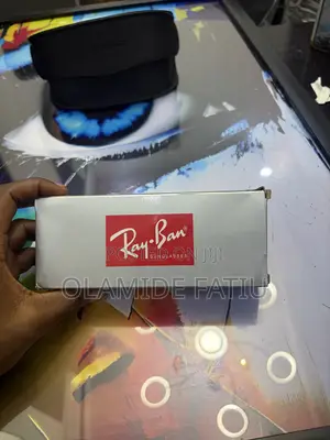 Ray-Ban Sunglasses – Stylish, Original & Available for Sale! 