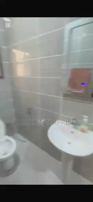 3bdrm Block of Flats in Sow Luxury Apartment, Life Camp for rent