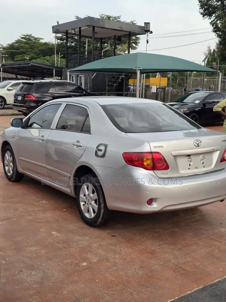 Toyota Corolla 2008 Gray