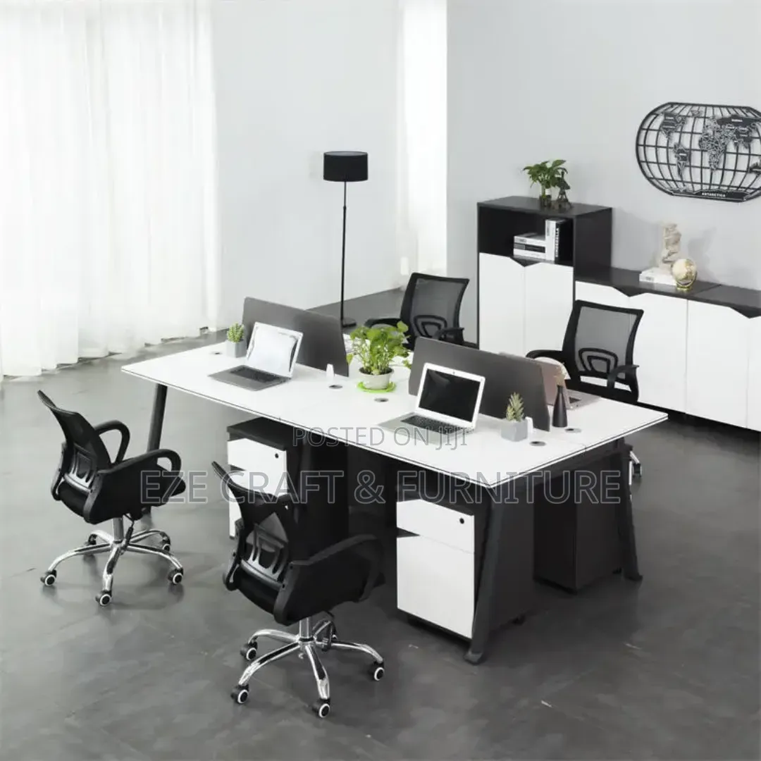 Luxury Executive Workstation by 4 Staffs