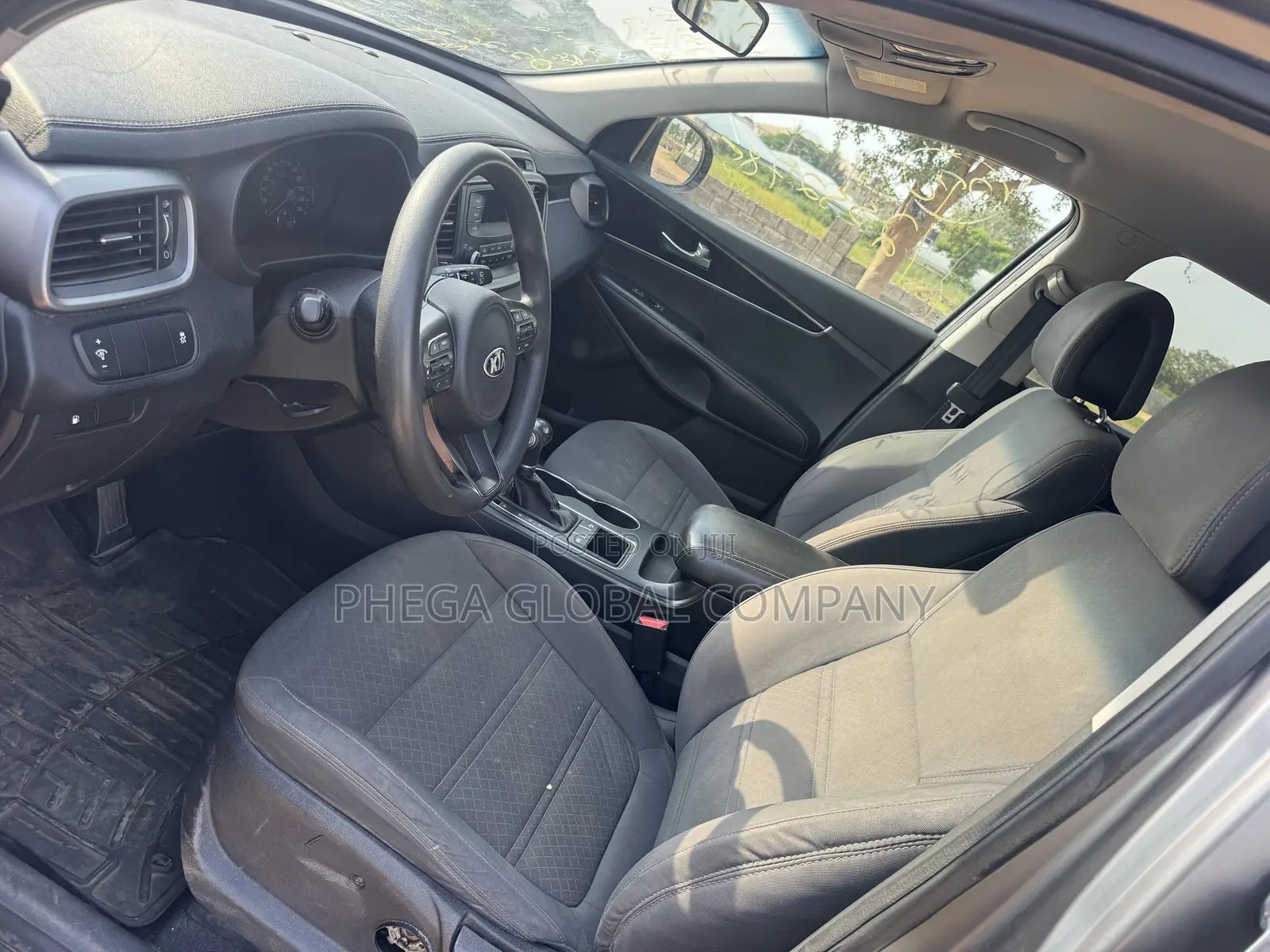 Kia Sorento 4dr SUV 2016 Gray