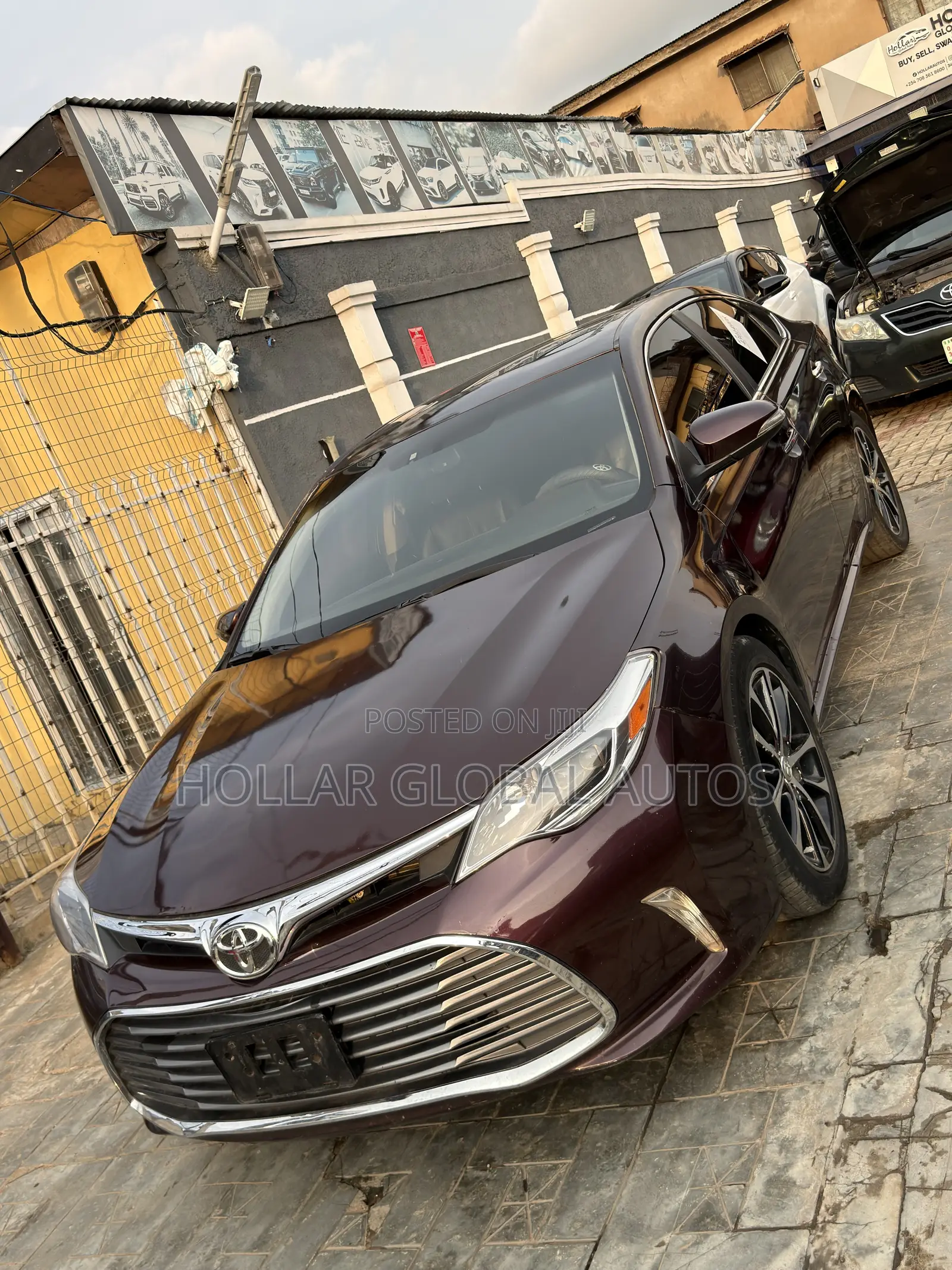 Toyota Avalon 2014 Brown