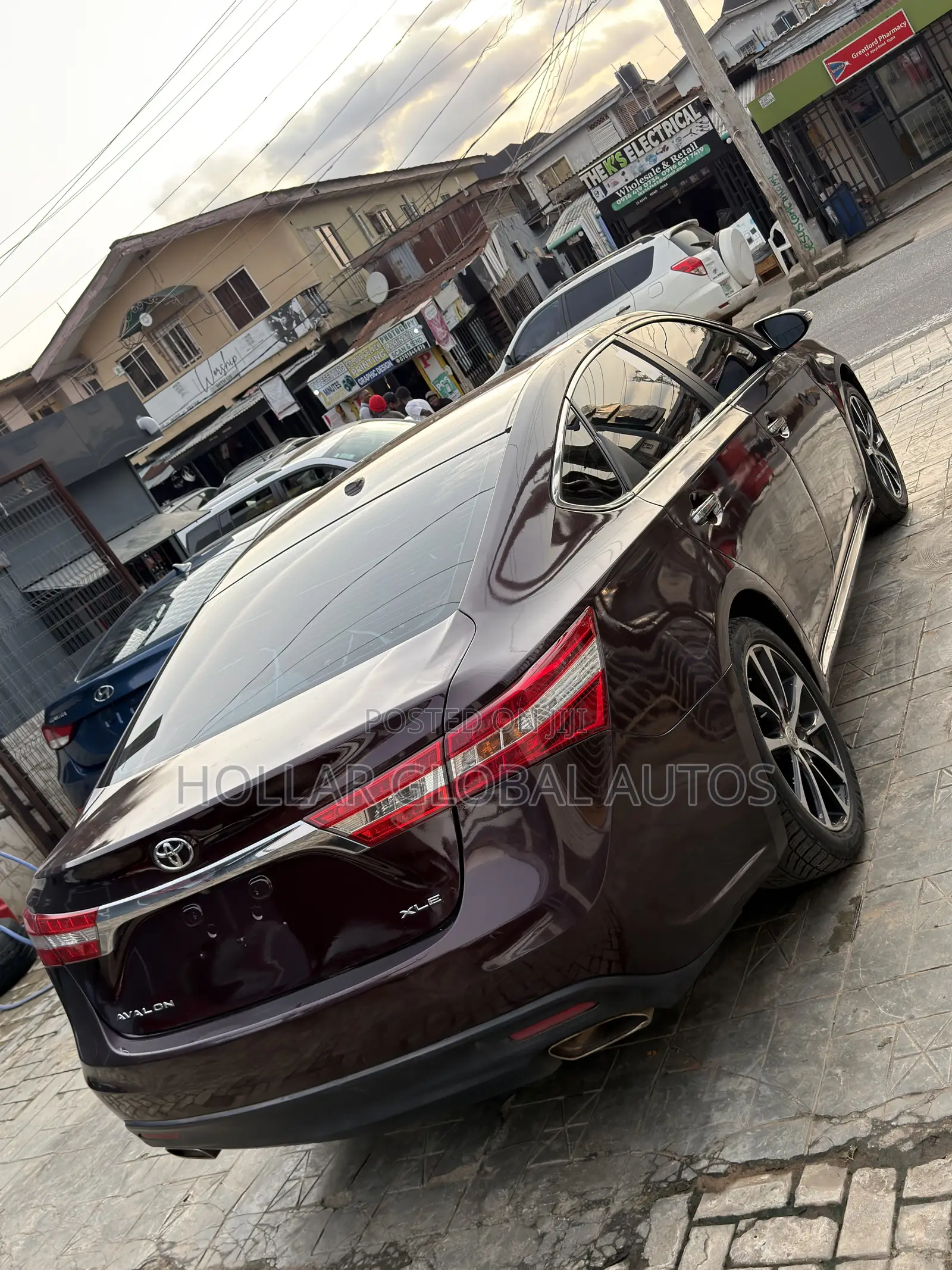 Toyota Avalon 2014 Brown