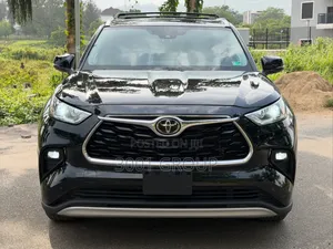 Toyota Highlander 2022 Black