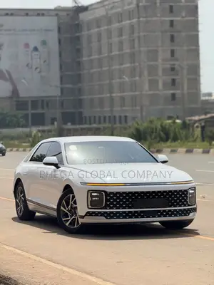 Hyundai Grandeur 2023 White